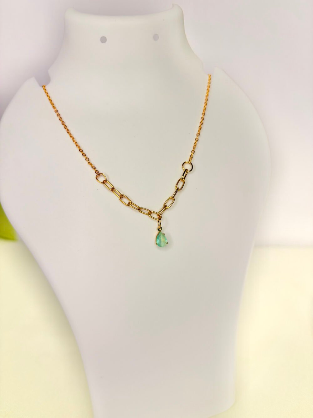 Hayley gold necklace